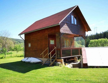 Chata a apartmány s bazénem - Křivoklátsko
