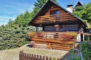 Srubov� chata s v��ivkou - Trutnovsko - Mlad� Buky