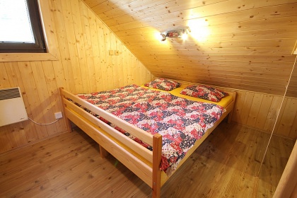 Srubov� chata s v��ivkou - Trutnovsko - Mlad� Buky