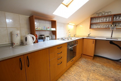 Chata a h�i�t� - Jizersk� hory a Krkono�e