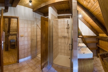 Chalupa a baz�n - Toulcovy Ma�tale - ���rsk� vrchy