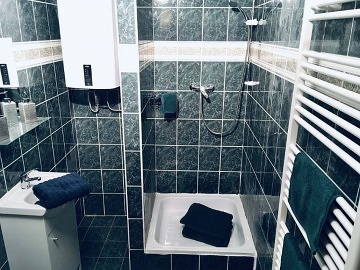 Chata Jizerské hory - bazén, sauna a dětské hřiště
