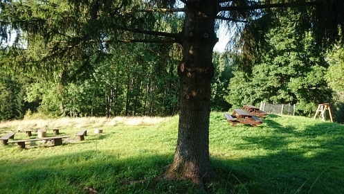 Chata Jizerské hory - bazén, sauna a dětské hřiště