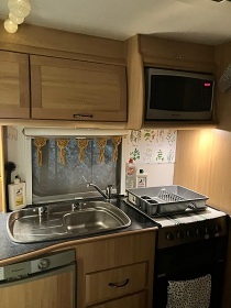 Glamping Karavan - Chrášťany u Benešova