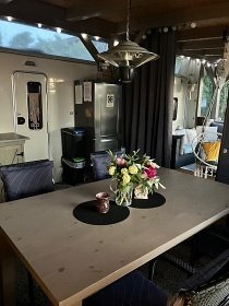 Glamping Karavan - Chrášťany u Benešova