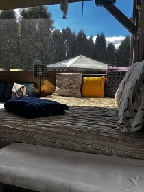 Glamping Karavan u Konopi�t� - Bene�ov