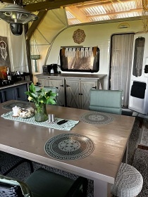 Glamping u Konopi�t� - T�nec nad S�zavou - Slapy