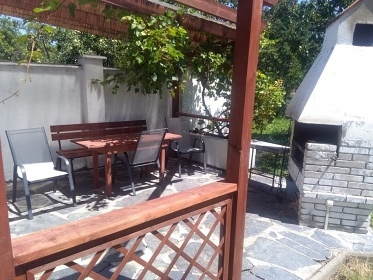 Chalupa s baz�nem - Kyjov - hrad Buchlov