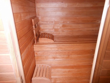 Wellness chalupa a koupac� jez�rko - Radho��