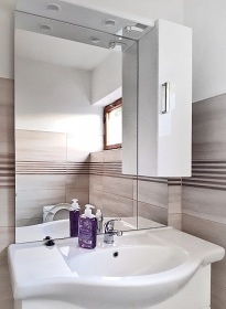 Chata s v�hledem - M�ch�v kraj - hrad Bezd�z