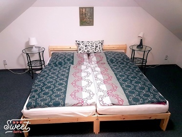 Chalupa s baz�nem - Nov� Ml�ny - CHKO P�lava