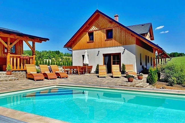 Rodinn chalupa - vyhvan bazn - Doln Morava