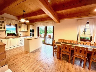 Rodinn chalupa - vyhvan bazn - Doln Morava