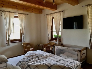 Rodinn chalupa - vyhvan bazn - Doln Morava