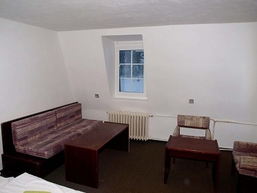 Chata u lesa - Kl�noveck� potok - Kru�n� hory