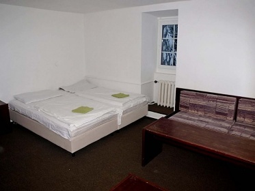 Chata u lesa - Kl�noveck� potok - Kru�n� hory