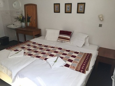 Chata u lesa - Kl�noveck� potok - Kru�n� hory