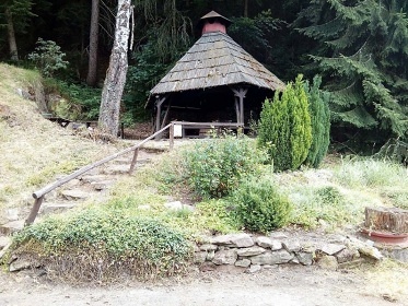 Chata u lesa - Kl�noveck� potok - Kru�n� hory