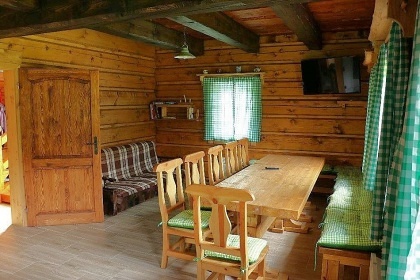 Rouben chalupa a bazn - Bystice nad Perntejnem