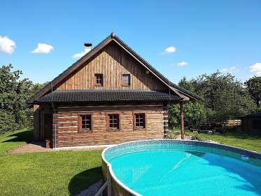 Rouben chalupa a bazn - Bystice nad Perntejnem