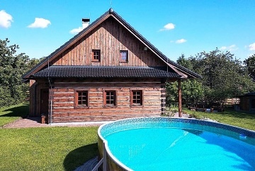 Rouben chalupa a bazn - Bystice nad Perntejnem