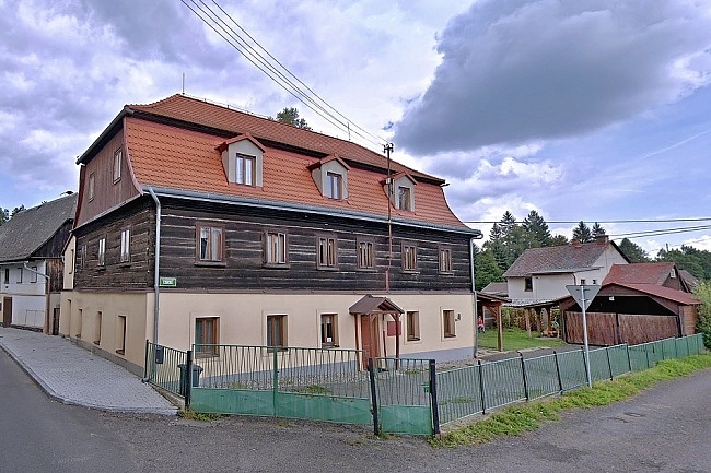 Chalupa Lužické hory - skalní hrad Sloup v Čechách
