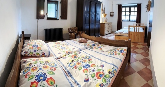 Chalupa s baznem  - Blansk les - esk Krumlov