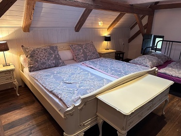 Chalupa s baznem  - Blansk les - esk Krumlov