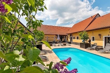 Chalupa s baznem  - Blansk les - esk Krumlov