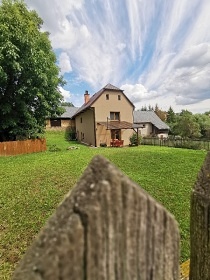 Chalupa Javoříčské jeskyně - hrad Bouzov - Litovel