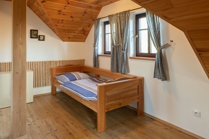 Roubenka Český ráj - Turnov - Valdštejn - Pelešany