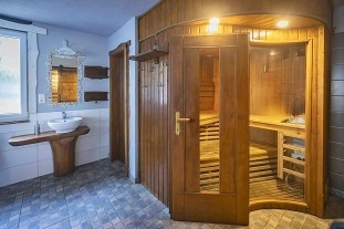 Roubenka s wellness - Třeboňsko - rybník Hejtman