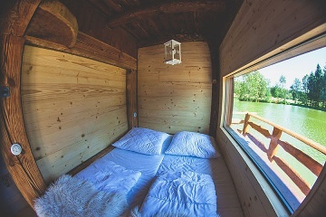 Glamping na vod s wellness - Jindichohradecko