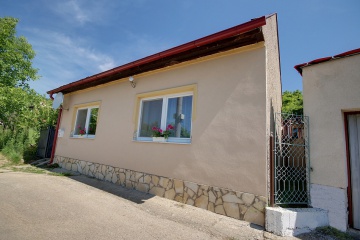 Chata Chľaba - Strawberry cottage - Štúrovo