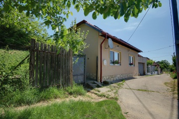 Chata Chľaba - Strawberry cottage - Štúrovo