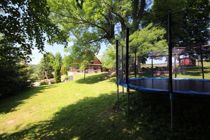 Rouben� chalupa s baz�nem - CHKO Orlick� hory