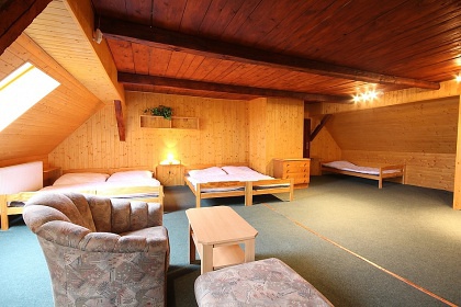 Rouben� chalupa s baz�nem - CHKO Orlick� hory