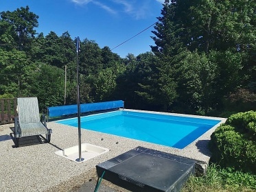 Chata s bazénem - Panská skála - Slunečná
