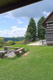 Chalupa s baz�nem - samota v CHKO Orlick� hory