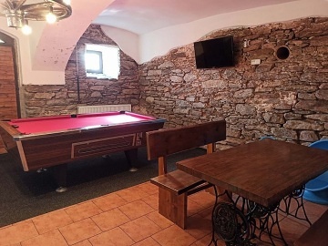 Chalupa s baz�nem - samota v CHKO Orlick� hory