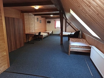 Chalupa s baz�nem - samota v CHKO Orlick� hory