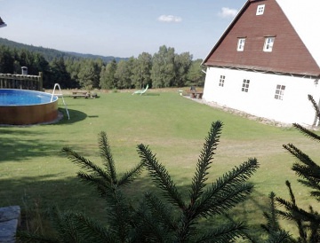 Chalupa s baz�nem - samota v CHKO Orlick� hory