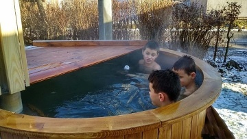 Chata Javorník 12 - bazén, sauna, koupací sud