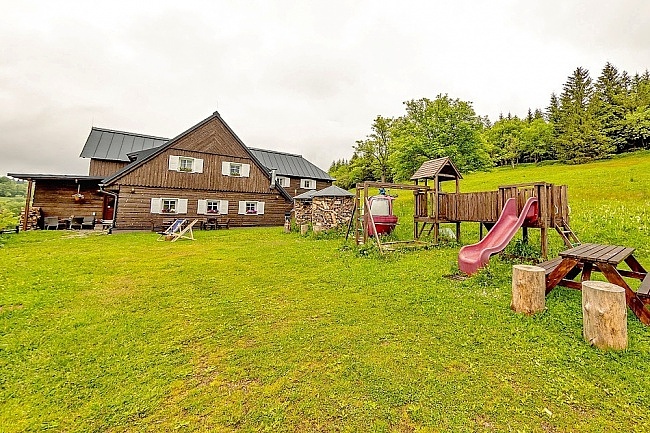 Horsk chalupa s vhledem na Snku - Krkonoe