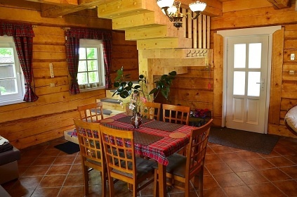 Roubenka �esk� Kanada - Kun�ak - hrad Land�tejn