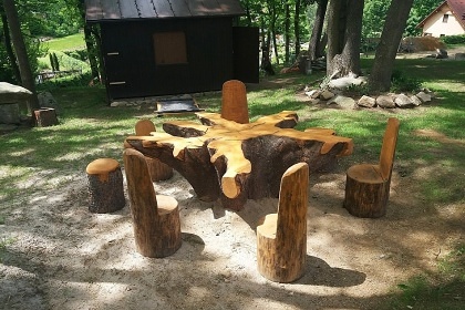 Roubenka �esk� Kanada - Kun�ak - hrad Land�tejn