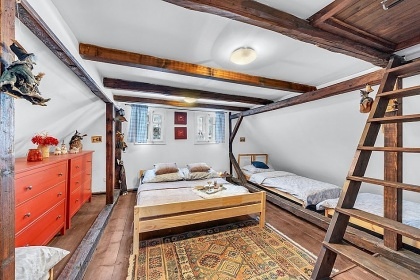 Roubenka Jizerské hory - Tanvaldský Špičák