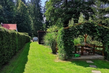 Chata se zahradou - Vysoina - zmek Lipnice