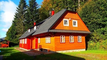 Nov� objekt: Roubenka s baz�nem - Term�ln� park Velk� Losiny 2M-011