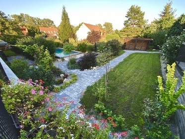 Chalupa bazn a vinn sklpek - Nov Mlny - Plava